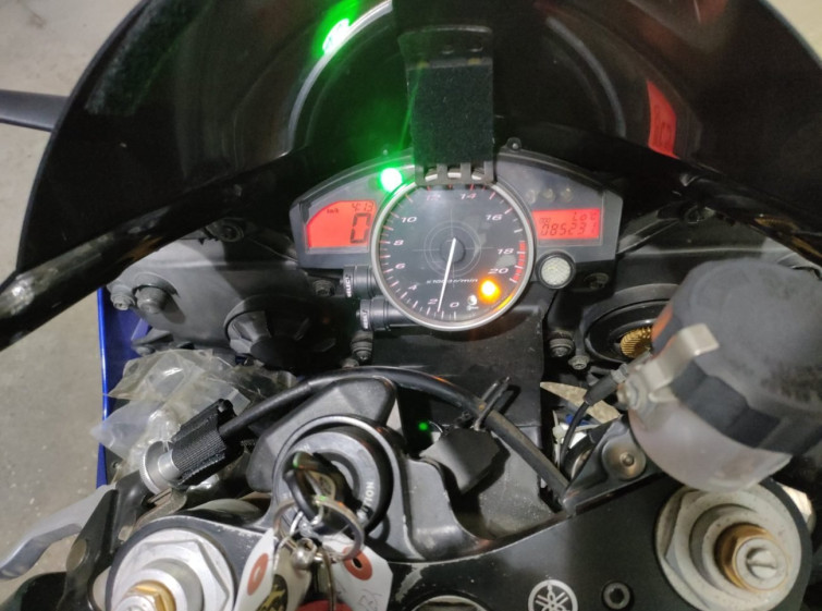 Мотоцикл Yamaha YZF-R6 с пробегом 85231 km