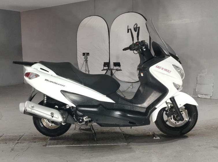 Мотоцикл Suzuki BURGMAN200 з пробігом 55201 km