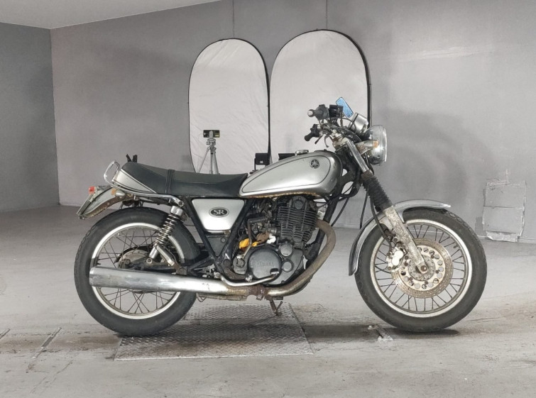 Мотоцикл Yamaha SR400 з пробігом 44952 km
