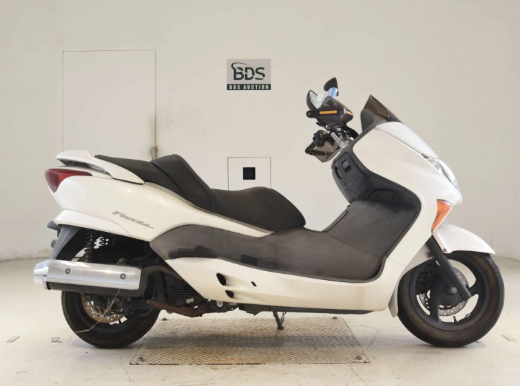 Мотоцикл Honda FORZA