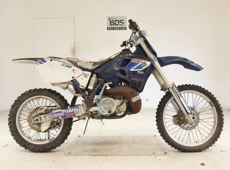 Мотоцикл Yamaha YZ250