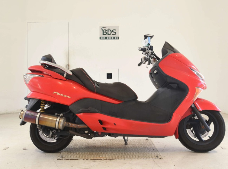 Мотоцикл Honda FORZA