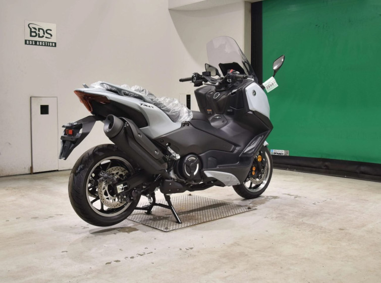 Мотоцикл Yamaha T-MAX560T с пробегом 1 km