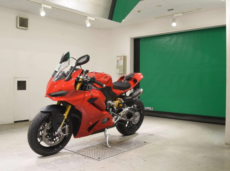 Мотоцикл Ducati PANIGALE V2S з пробігом 1995 km