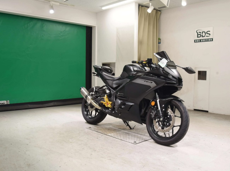 Мотоцикл Yamaha YZF-R3 з пробігом 2605 km