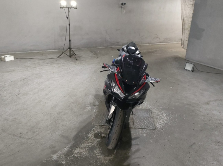 Мотоцикл Kawasaki ZX-6R с пробегом 21137 km