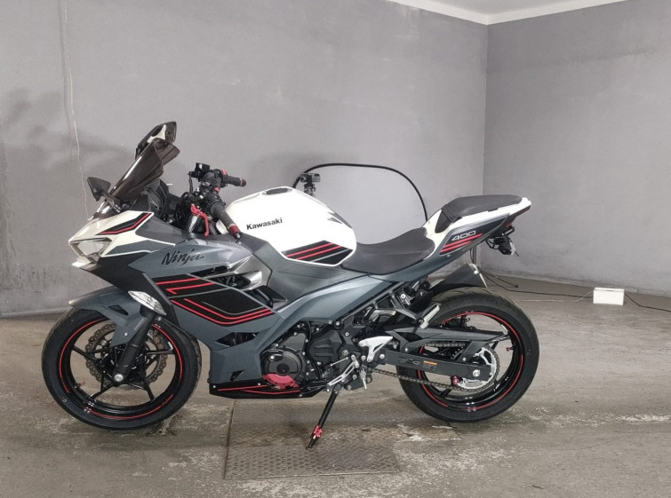 Мотоцикл Kawasaki NINJA400 с пробегом 5077 km