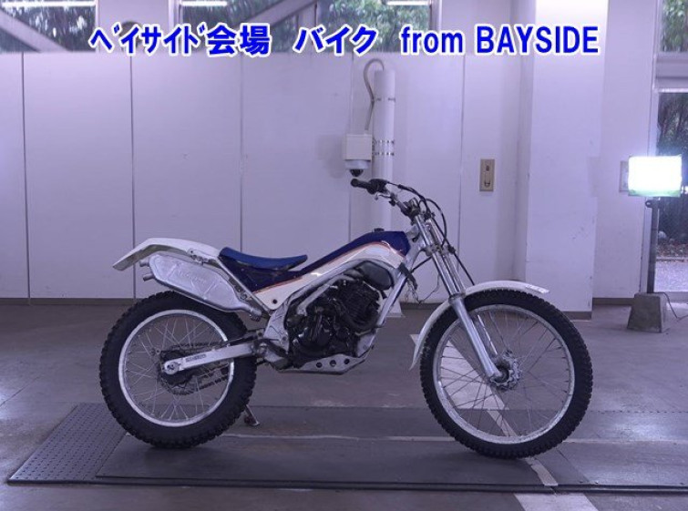 Мотоцикл Honda TLR250R