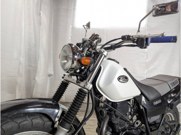 Мотоцикл Yamaha TW200 с пробегом 5498 km