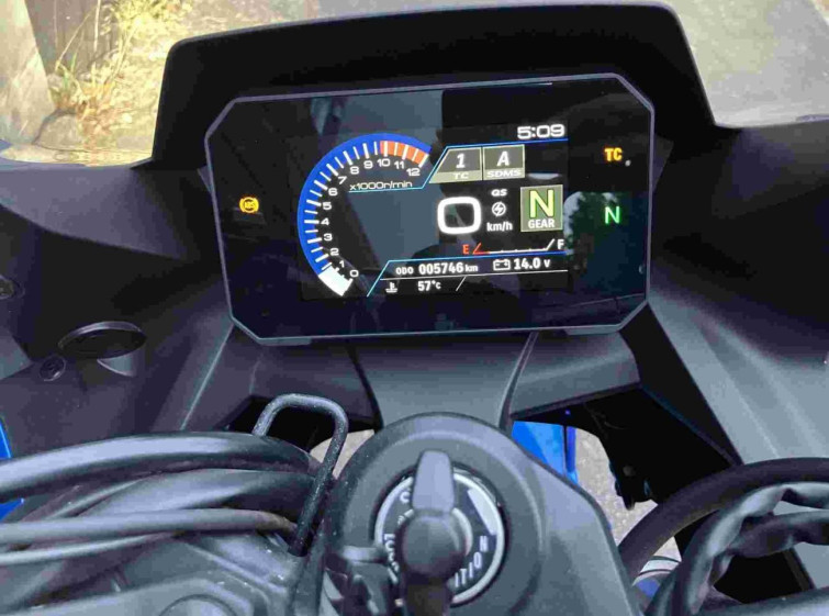 Мотоцикл Suzuki GSX-8R с пробегом 5746 km