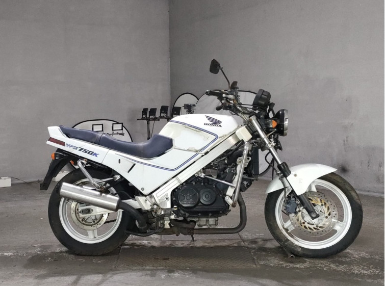 Мотоцикл Honda VFR750F с пробегом 32129 km