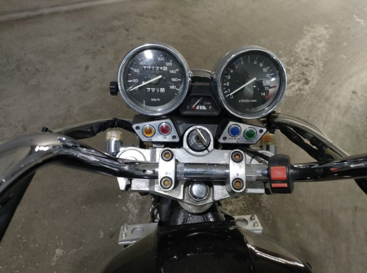 Мотоцикл Yamaha XJR400 с пробегом 17134 km