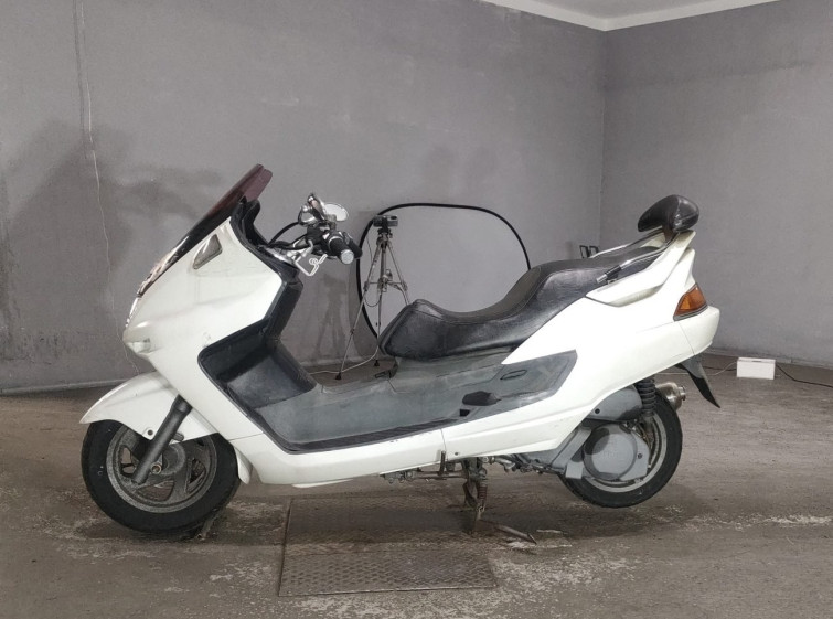 Мотоцикл Yamaha MAJESTY250 з пробігом 34077 km
