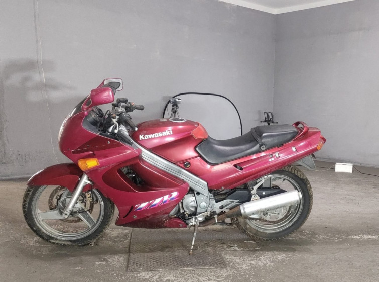 Мотоцикл Kawasaki ZZ-R250 з пробігом 8232 km