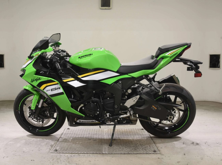 Мотоцикл Kawasaki ZX-6RA с пробегом 114 km