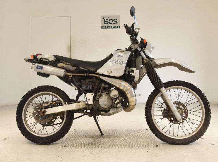 Мотоцикл Yamaha DT230 LANZA