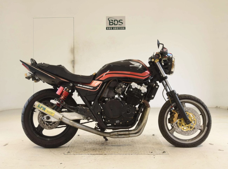 Мотоцикл Honda CB400SF