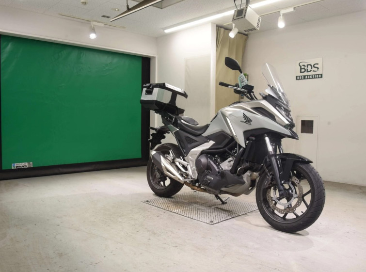 Мотоцикл Honda NC750XD с пробегом 10880 km