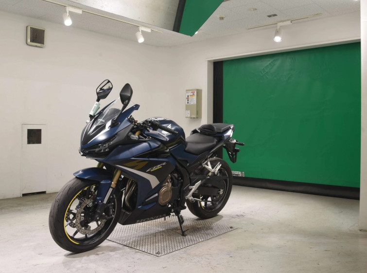 Мотоцикл Honda CBR400R с пробегом 2279 km