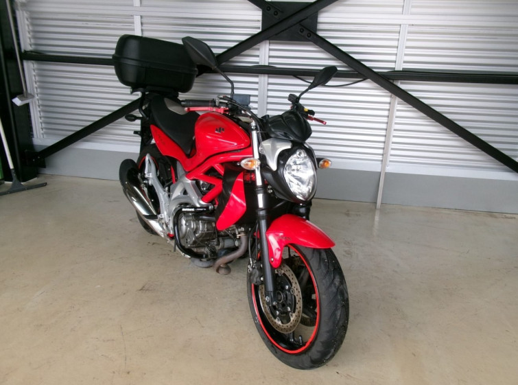 Мотоцикл Suzuki GLADIUS 400 ABS с пробегом 22275 km