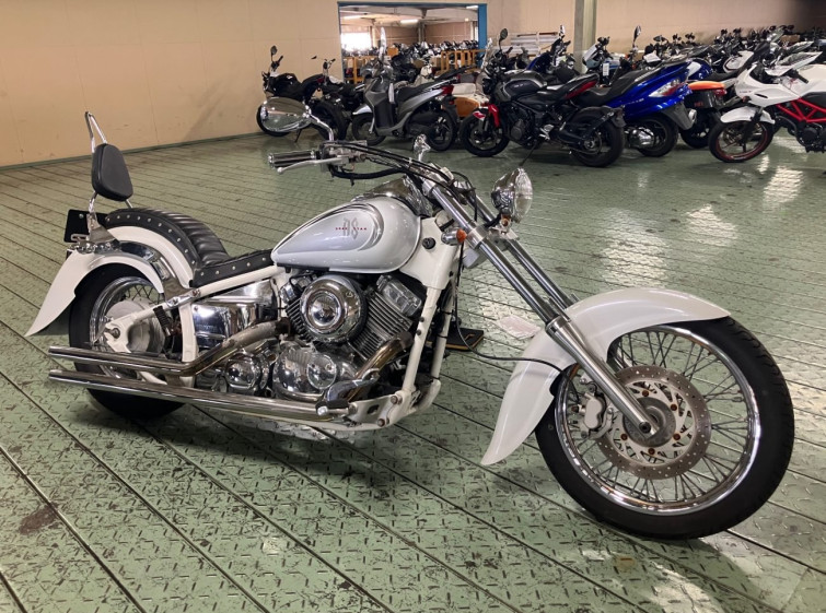 Мотоцикл Yamaha DRAGSTAR XVS400
