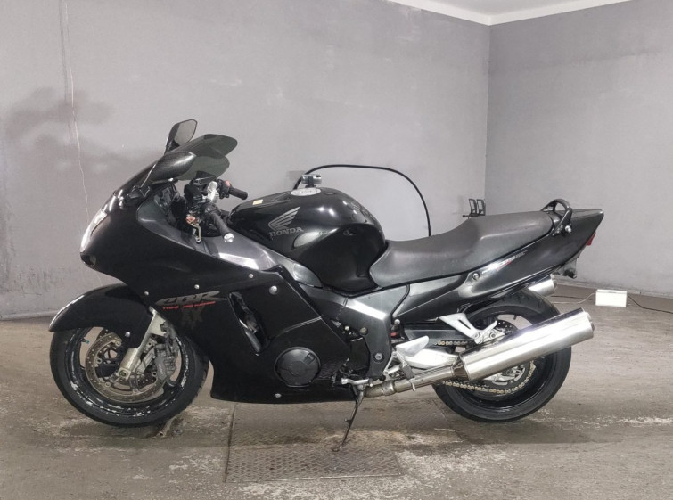 Мотоцикл Honda CBR1100XX BLACKBIRD з пробігом 61716 km