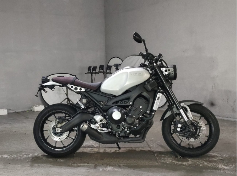 Мотоцикл Yamaha XSR900 с пробегом 4685 km