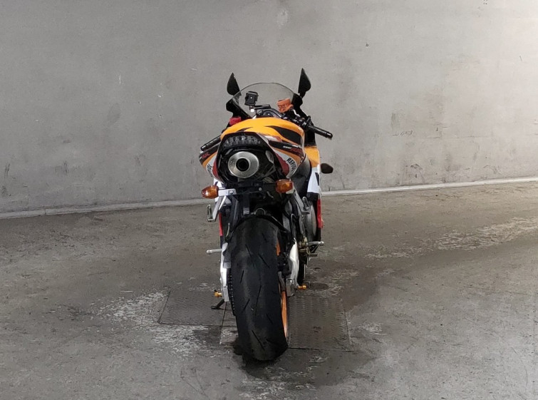 Мотоцикл Honda CBR1000RR с пробегом 28027 km