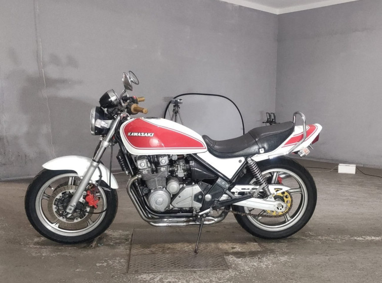 Мотоцикл Kawasaki ZEFAR 400 с пробегом 13030 km