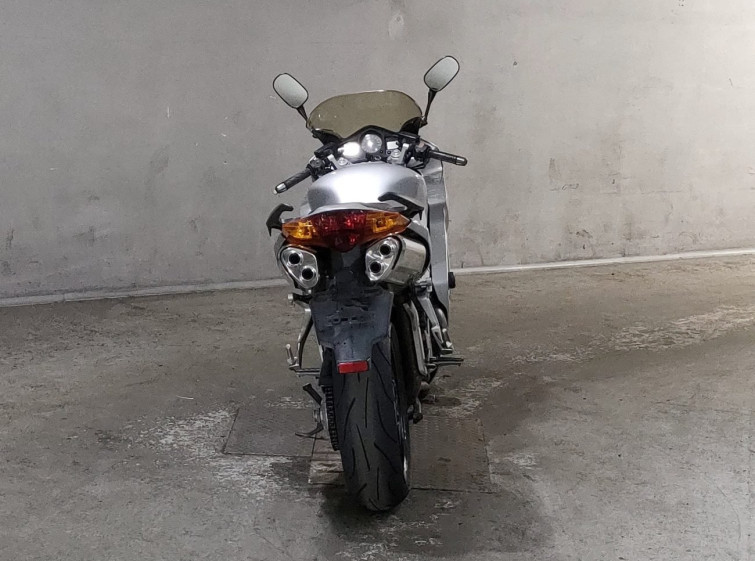 Мотоцикл Honda VFR800F с пробегом 23854 km