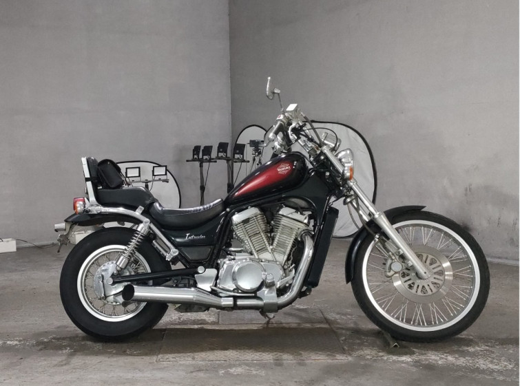 Мотоцикл Suzuki INTRUDER 400 з пробігом 30103 km
