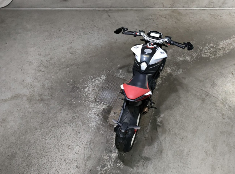 Мотоцикл MV Agusta DRAGSTAR 800R с пробегом 10999 km
