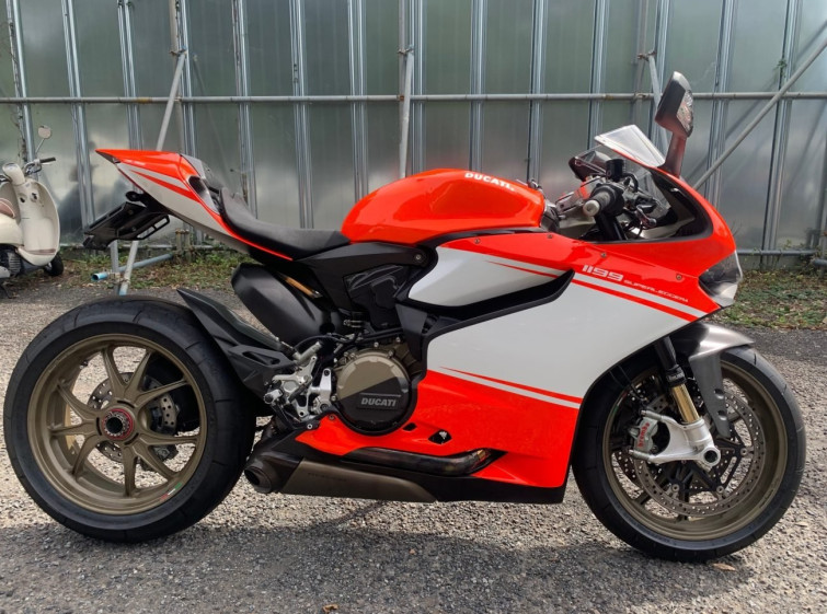 Мотоцикл Ducati 1199 SUPERLEGGERA з пробігом 7208 km