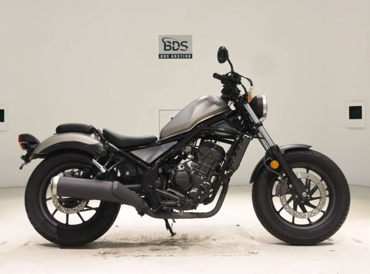 Мотоцикл Honda REBEL CMX250 з пробігом 2020 km