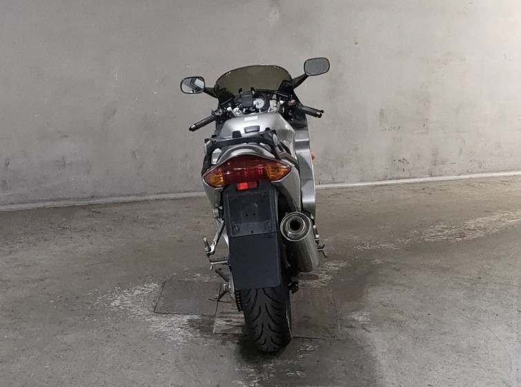 Мотоцикл Honda VFR800F с пробегом 69122 km