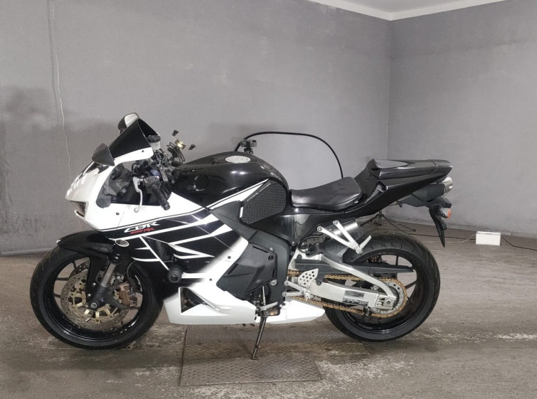 Мотоцикл Honda CBR600RR с пробегом 15377 km