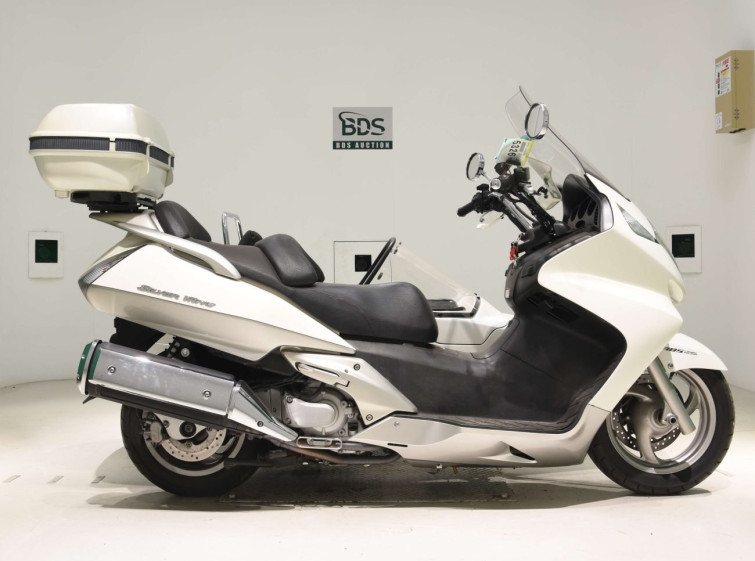 Мотоцикл Honda SILVERWING600 з пробігом 9857 km