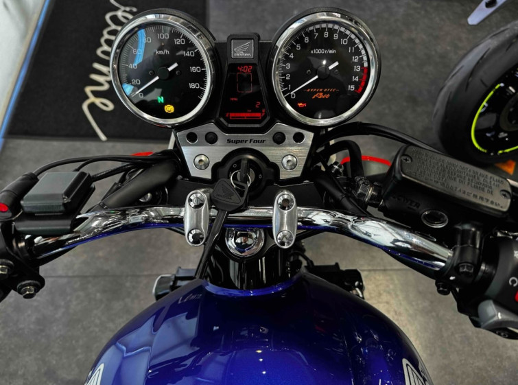 Мотоцикл Honda CB400SFA з пробігом 2 km