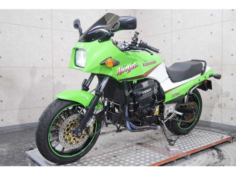 Мотоцикл Kawasaki GPZ900R з пробігом 54374 km