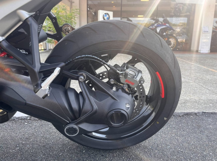 Мотоцикл BMW R1300R з пробігом 101 km