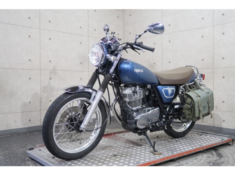 Мотоцикл Yamaha SR400 с пробегом 14154 km