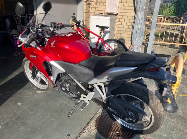 Мотоцикл Honda CBR250R с пробегом 17784 km