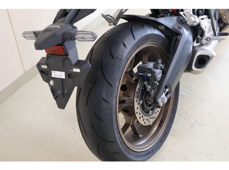 Мотоцикл Honda CB650R з пробігом 2738 km