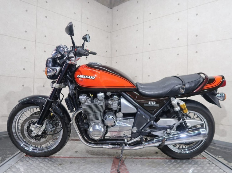 Мотоцикл Kawasaki ZEFAR 1100RS з пробігом 52720 km