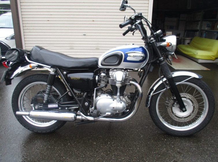 Мотоцикл Kawasaki W650 з пробігом 77992 km