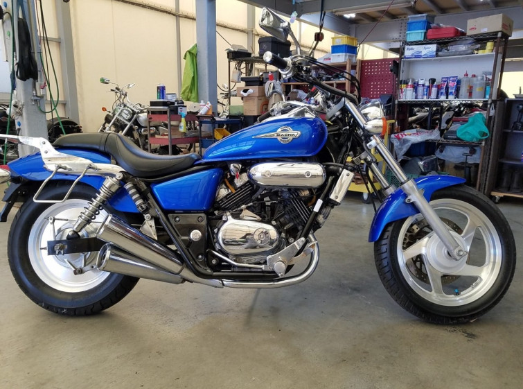 Мотоцикл Honda MAGNA250 з пробігом 22659 km