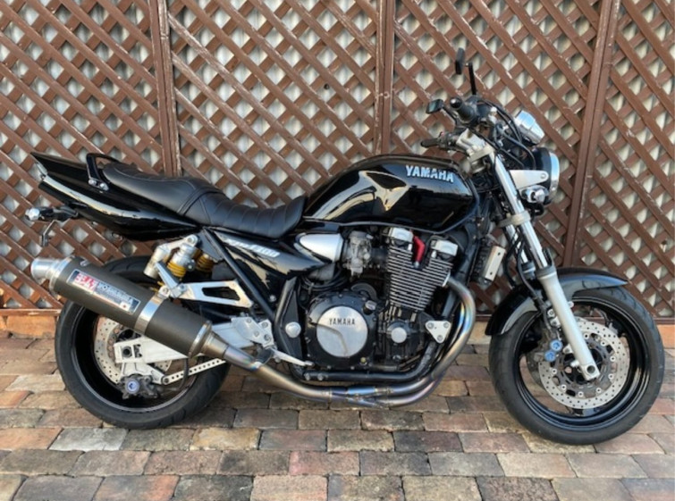 Мотоцикл Yamaha XJR1300 с пробегом 65283 km