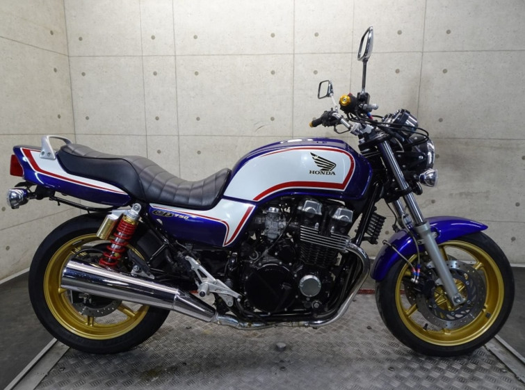Мотоцикл Honda CB750 з пробігом 20995 km