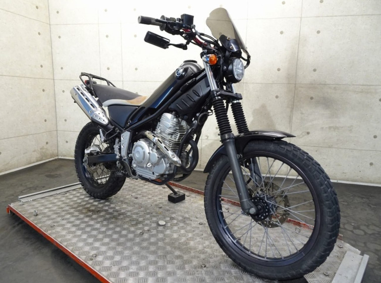 Мотоцикл Yamaha TRICKER з пробігом 18607 km
