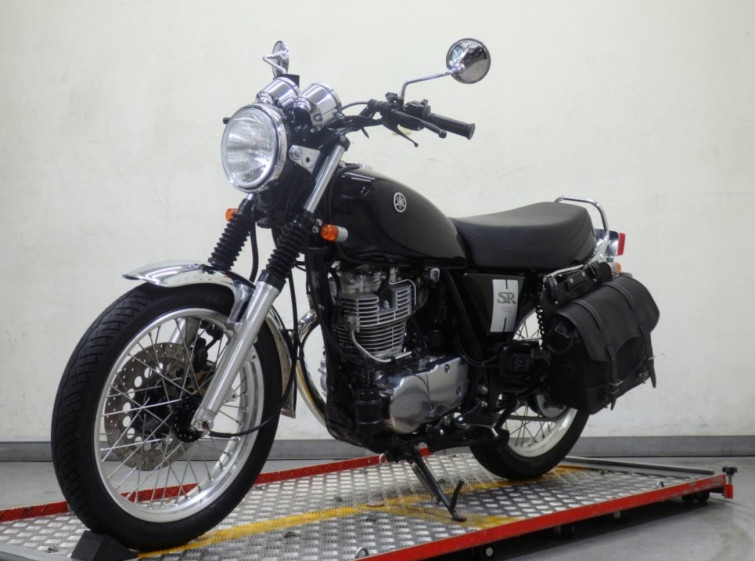 Мотоцикл Yamaha SR400 з пробігом 9847 km